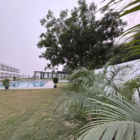 Vila Inara Farms Lakhnaú Exteriér fotografie